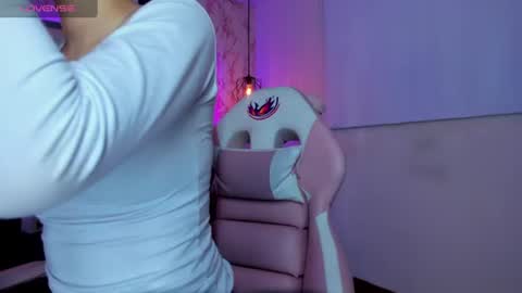 Snapshot of leri_rose_ chatting on July 15, 2026, 11:15 am online show from July 15, 2026, 11:15 am