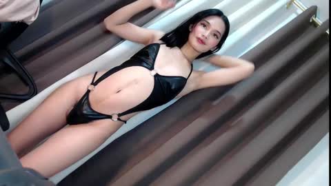 Snapshot of lesi_trisha chatting on December 7, 2024, 5:15 am Trisha18 online show from December 7, 2024, 5:15 am