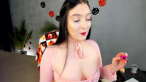 Lesley online show from October 30, 2025, 8:05 am