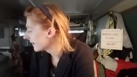 LesleyGumGrass- The Boring Trans girl online show from February 3, 2025, 4:10 pm