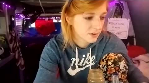 LesleyGumGrass- The Boring Trans girl online show from February 18, 2025, 6:47 pm