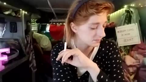 LesleyGumGrass- The Boring Trans girl online show from February 25, 2025, 4:10 pm
