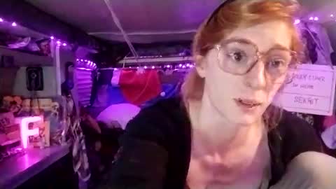 LesleyGumGrass- The Boring Trans girl online show from February 26, 2025, 4:47 am