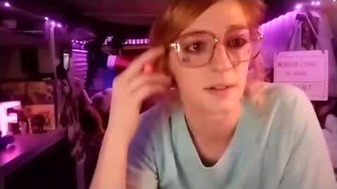 LesleyGumGrass- The Boring Trans girl online show from March 1, 2025, 2:37 am