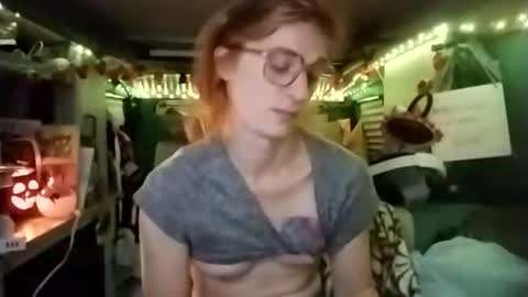 LesleyGumGrass- The Boring Trans girl online show from November 8, 2025, 12:22 am