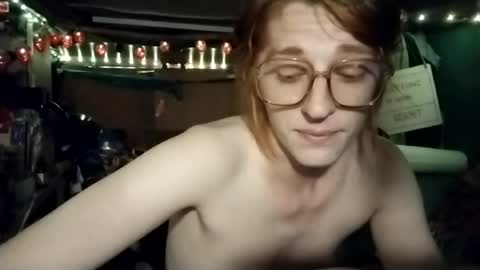 Snapshot of lesleygumgrass chatting on June 22, 2026, 3:25 am LesleyGumGrass- The Boring Trans girl online show from June 22, 2026, 3:25 am