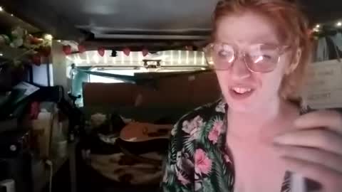 Snapshot of lesleygumgrass chatting on July 20, 2026, 5:15 pm LesleyGumGrass- The Boring Trans girl online show from July 20, 2026, 5:15 pm