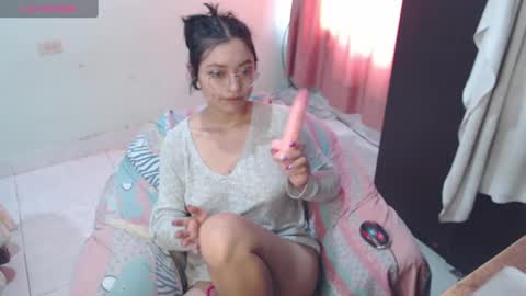 Leslie online show from September 23, 2025, 8:34 pm