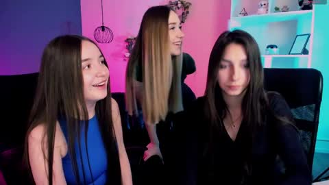 leslie_bird online show from March 23, 2026, 10:30 am