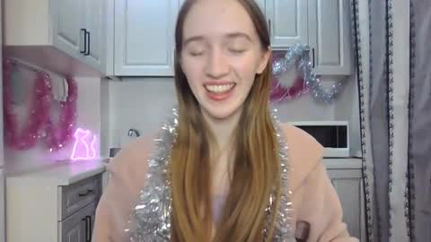 Snapshot of leslie_my_lovee chatting on December 24, 2024, 10:06 pm LESLIE online show from December 24, 2024, 10:06 pm