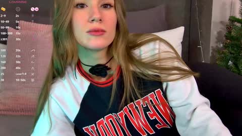 Leslie online show from January 7, 2025, 9:07 am