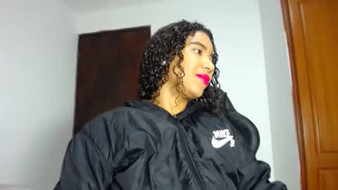 lesly online show from February 9, 2025, 4:36 am