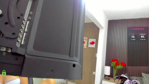Lesly  online show from June 21, 2026, 3:31 am