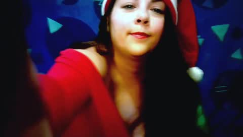 Snapshot of leslymoon90 chatting on December 25, 2024, 11:10 pm Lesly moon online show from December 25, 2024, 11:10 pm