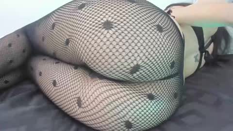 lessly online show from February 12, 2025, 6:51 am
