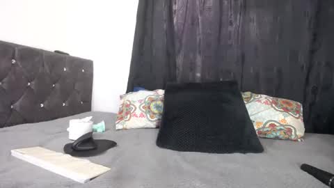 lessliee online show from December 13, 2024, 2:05 pm