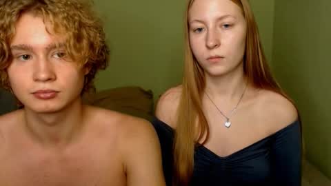 Alisa  Jhony online show from September 17, 2025, 4:41 pm