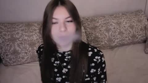 Fiona online show from December 16, 2025, 3:06 pm