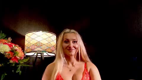 Snapshot of leticiareys chatting on October 20, 2025, 6:30 pm leticiareys online show from October 20, 2025, 6:30 pm