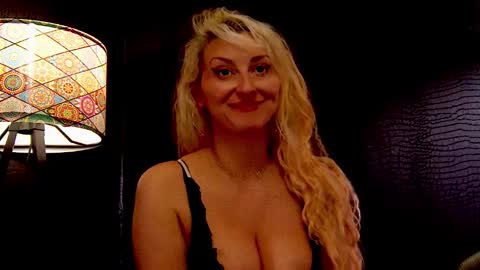 leticiareys online show from January 9, 2026, 12:19 pm