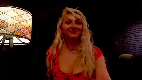 leticiareys online show from February 23, 2026, 11:29 am