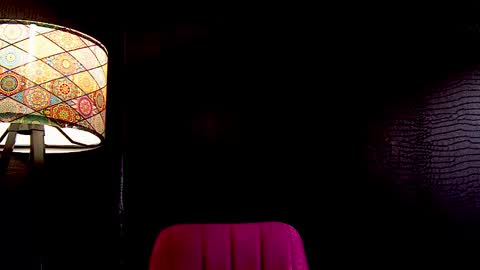 leticiareys online show from March 3, 2026, 1:39 pm