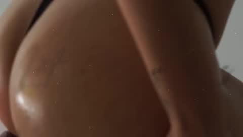 Letizia Fulkers online show from April 22, 2026, 2:18 pm