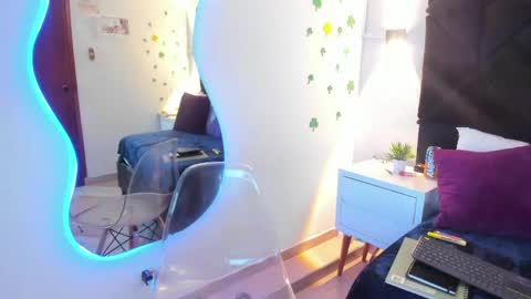 letiziia online show from May 28, 2026, 8:28 pm