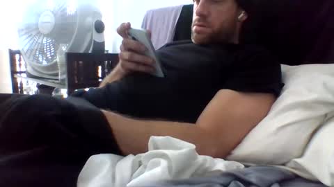 letmehitthat1986 online show from November 11, 2025, 6:30 pm