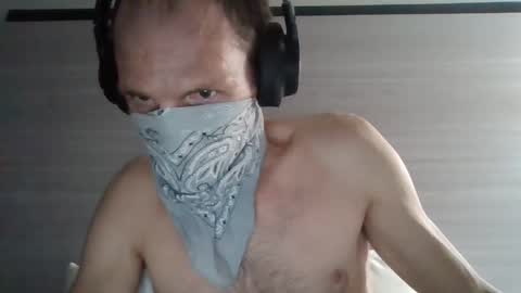 letslookateach online show from December 3, 2024, 1:08 am