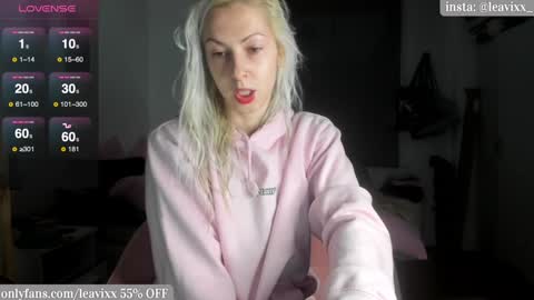 Snapshot of leusee chatting on January 15, 2025, 4:43 pm LeaVixx online show from January 15, 2025, 4:43 pm