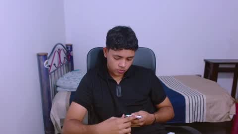      0600AM-1200PM - online show from October 3, 2025, 10:18 pm