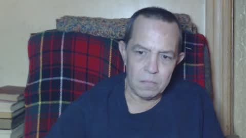 Snapshot of levon48 chatting on December 7, 2024, 1:03 am levon48 online show from December 7, 2024, 1:03 am