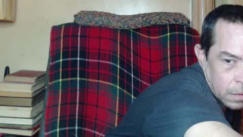 Snapshot of levon48 chatting on January 22, 2025, 2:04 am levon48 online show from January 22, 2025, 2:04 am