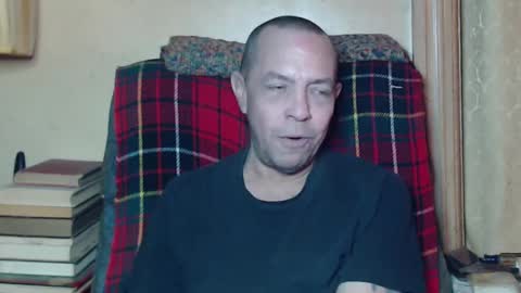 Snapshot of levon48 chatting on February 1, 2025, 1:23 am levon48 online show from February 1, 2025, 1:23 am