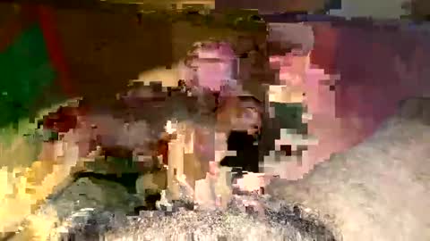 Snapshot of lewdpong chatting on March 10, 2025, 9:40 pm Lewdpong online show from March 10, 2025, 9:40 pm