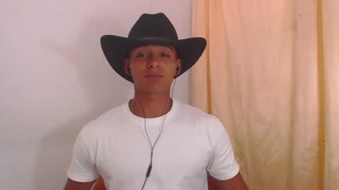 i  am lewis ly EDUARDO MEMDOZA15 online show from July 7, 2026, 7:51 pm