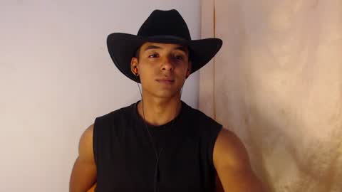 i  am lewis ly EDUARDO MEMDOZA15 online show from July 12, 2026, 4:42 pm