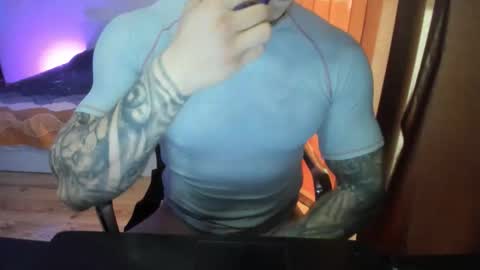 Snapshot of lewis_muscleee chatting on April 11, 2026, 1:04 pm blablablack online show from April 11, 2026, 1:04 pm