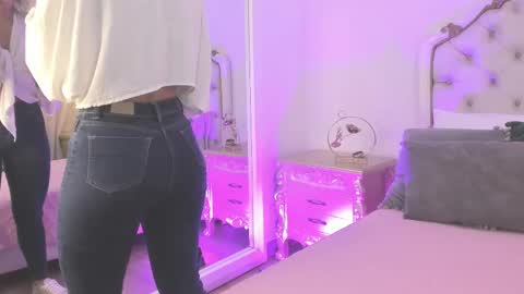    online show from November 26, 2025, 11:44 am