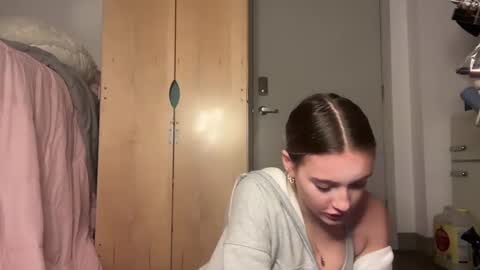 lexisRose online show from December 3, 2024, 12:02 am