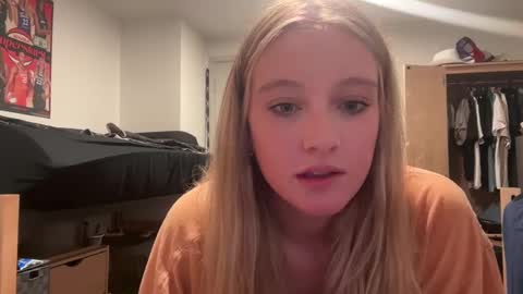 lexisRose online show from December 18, 2024, 12:43 am