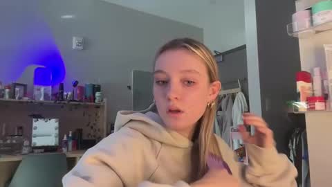 lexisRose online show from February 1, 2025, 2:56 pm