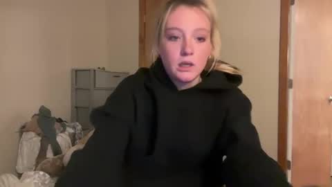 lexisRose online show from March 12, 2025, 2:41 am