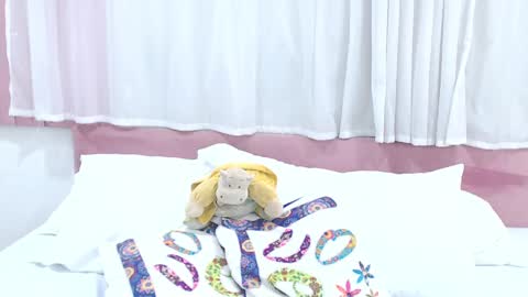 Gabrielle online show from February 2, 2025, 2:13 pm