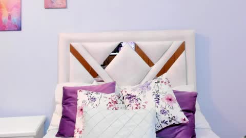 Snapshot of lexi_bloom chatting on May 4, 2026, 10:55 am Gabrielle online show from May 4, 2026, 10:55 am
