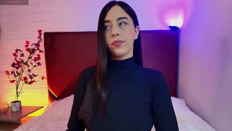 Lexi Howard  online show from March 25, 2026, 6:19 am