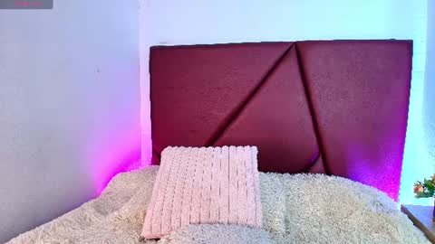 Lexi Howard  online show from July 7, 2026, 6:47 am