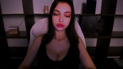 Alexia online show from January 3, 2025, 1:58 pm
