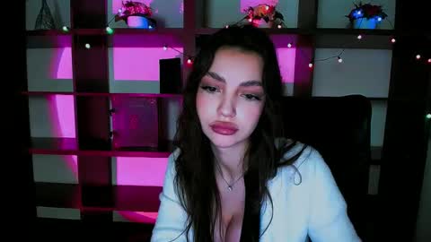 Alexia online show from February 17, 2025, 4:15 pm